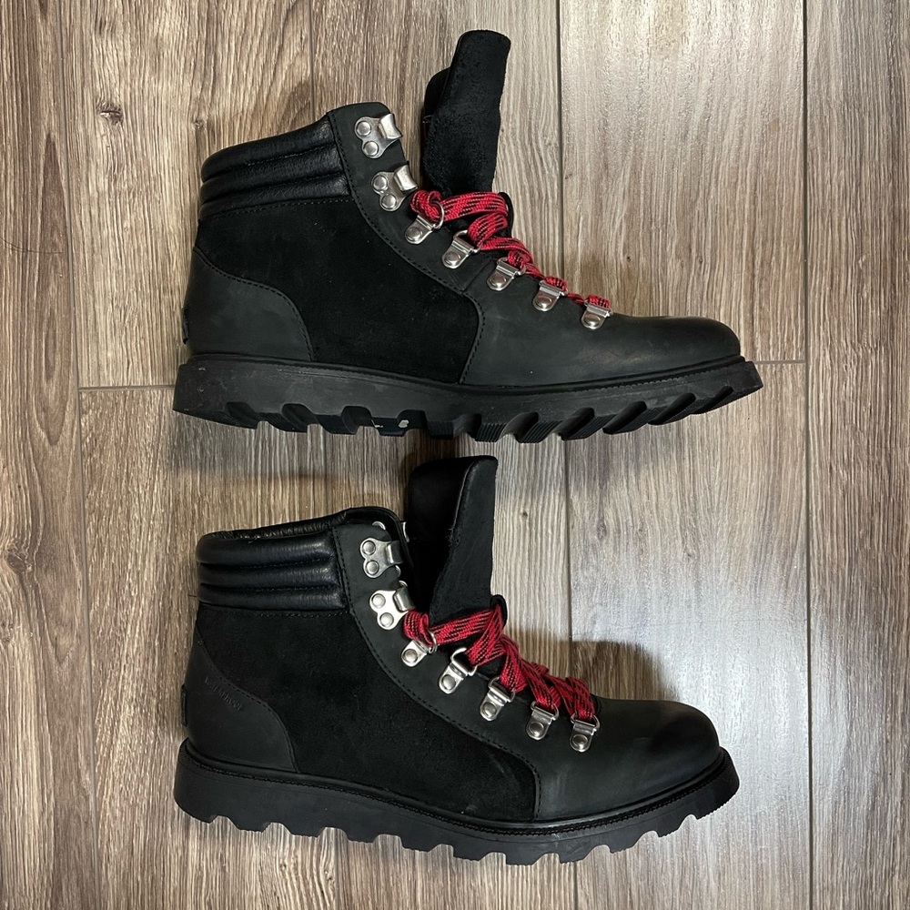 Sorel Ainsley Conquest Black Boots